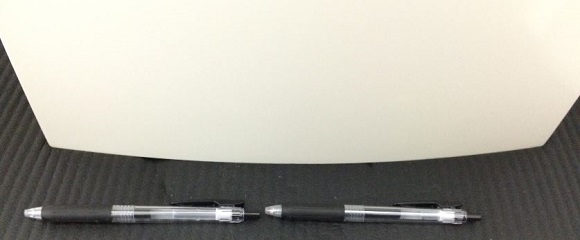 PS5HMSDの奥行の長さとボールペンとの比較